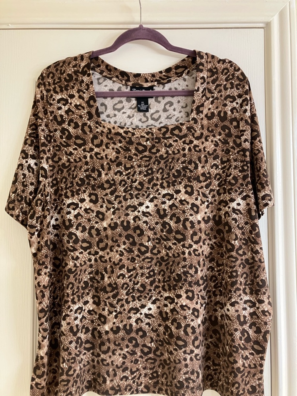 Maggie Barnes Brown Leopard Print Short Sleeve Scoop Neck Top